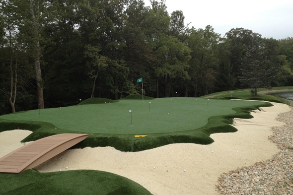 Huntsville artificial putting green with natural surroundings